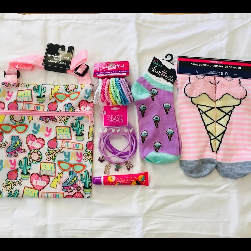 SOCKS 2 ICE CREAM PASTEL CROSSBODY 24 PONY HOLDERS